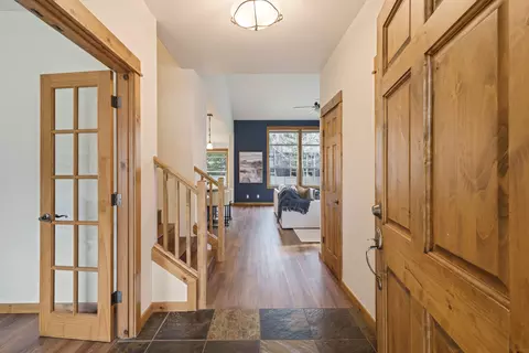 Entry Way - 60813 Scotts Bluff Pl, Bend, OR 97702 photo 1 of 4