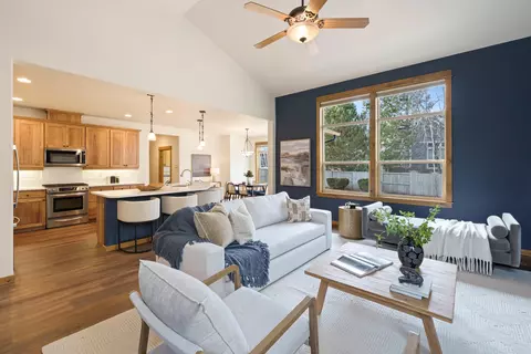 Living - 60813 Scotts Bluff Pl, Bend, OR 97702 photo 5 of 5