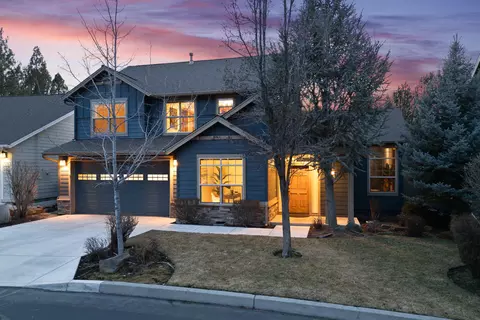 60813 Scotts Bluff Pl, Bend, OR 97702