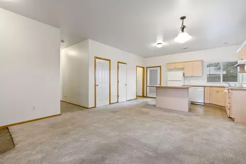 61182 Larkspur Loop, Bend, OR 97702 photo 6