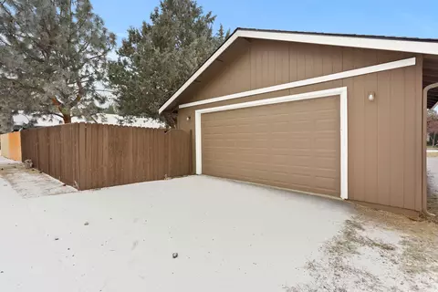 61182 Larkspur Loop, Bend, OR 97702 photo 31