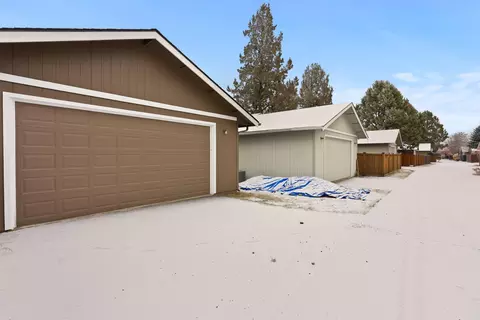 61182 Larkspur Loop, Bend, OR 97702 photo 32