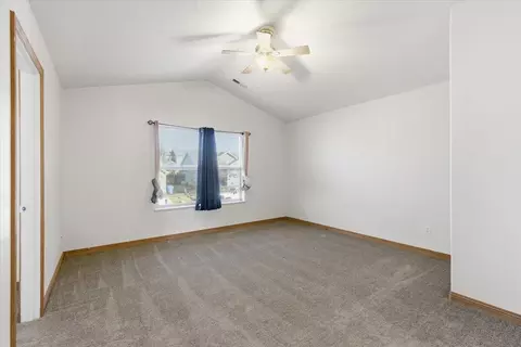Bedroom - 945 Win Way, Eagle Point, OR 97524 photo 1 of 3