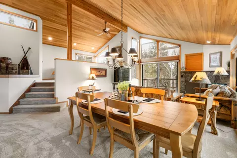 57677 Yellow Pine Ln #27, Sunriver, OR 97707