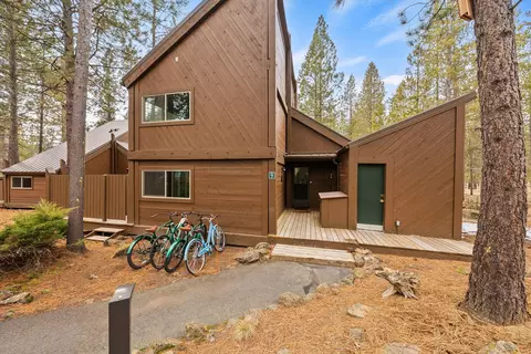 Exterior - 57377 Overlook Rd, Sunriver, OR 97707 photo 1 of 7