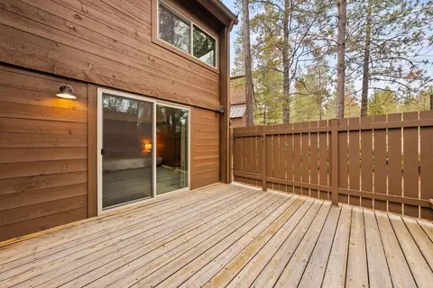 Exterior - 57377 Overlook Rd, Sunriver, OR 97707 photo 6 of 7