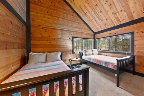 Bedroom - 57377 Overlook Rd, Sunriver, OR 97707 photo 7 of 7