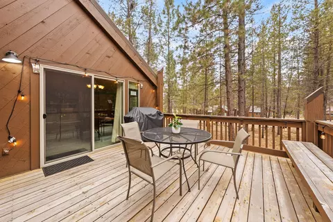 Exterior - 57377 Overlook Rd, Sunriver, OR 97707 photo 2 of 7