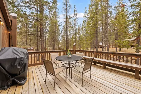 Exterior - 57377 Overlook Rd, Sunriver, OR 97707 photo 4 of 7
