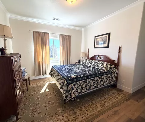Bedroom - 340 Cedar Ridge Dr, Cave Junction, OR 97523 photo 1 of 6