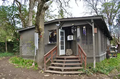 10585 Blackwell Rd, Central Point, OR 97502