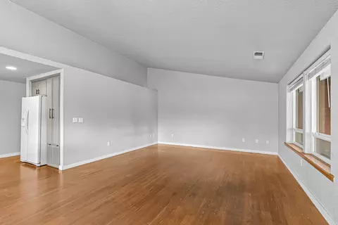Living - 388 Crystal Dr, Eagle Point, OR 97524 photo 3 of 4