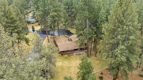 View/Area - 20380 Tailblock Rd, Bend, OR 97702 photo 1 of 3