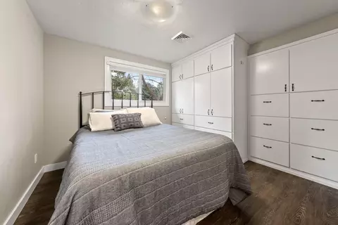 Bedroom - 20380 Tailblock Rd, Bend, OR 97702 photo 3 of 4