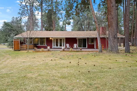 Exterior - 20380 Tailblock Rd, Bend, OR 97702 photo 6 of 9