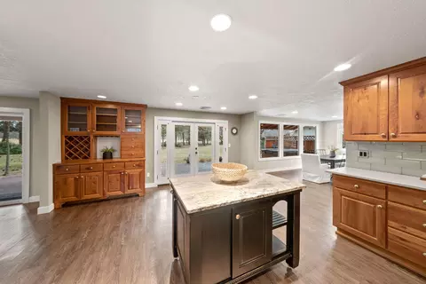 Kitchen - 20380 Tailblock Rd, Bend, OR 97702 photo 5 of 5