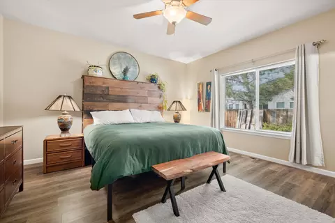 Bedroom - 301 SE Springer Ct, Bend, OR 97702 photo 4 of 5