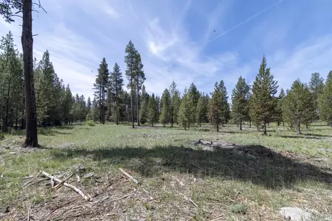 17168 Helbrock Dr #1-4, Bend, OR 97707