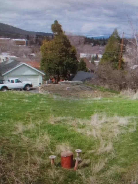 hillside avenue LOT 1, Klamath Falls, OR 97601