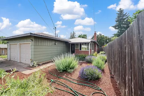 2430 Berkeley St, Klamath Falls, OR 97601