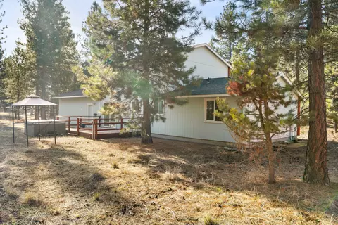 Exterior - 51440 Jory Rd, La Pine, OR 97739 photo 7 of 8