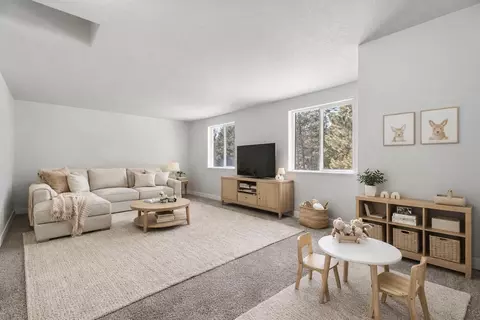 Living - 51440 Jory Rd, La Pine, OR 97739 photo 5 of 5