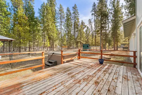Exterior - 51440 Jory Rd, La Pine, OR 97739 photo 5 of 8