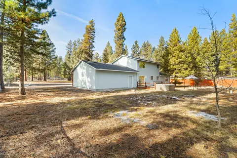 Exterior - 51440 Jory Rd, La Pine, OR 97739 photo 6 of 8