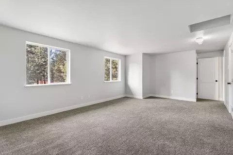 Bedroom - 51440 Jory Rd, La Pine, OR 97739 photo 6 of 9