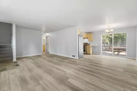 Living - 51440 Jory Rd, La Pine, OR 97739 photo 3 of 5