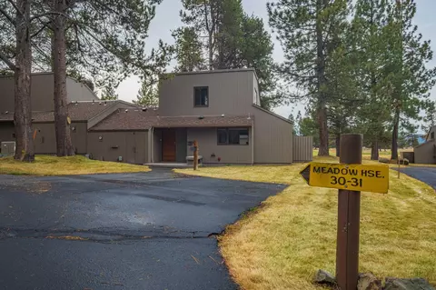 57231 Island Rd #31, Sunriver, OR 97707