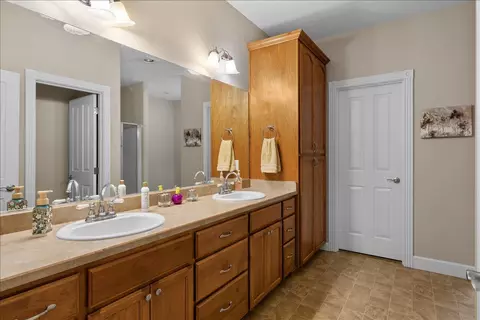 51 Broken Stone Way, Eagle Point, OR 97524 photo 14