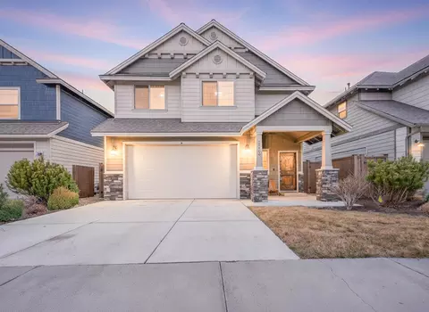 21400 NEvelyn Pl, Bend, OR 97701