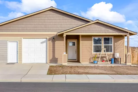 539 SE Leisek Way, Madras, OR 97741