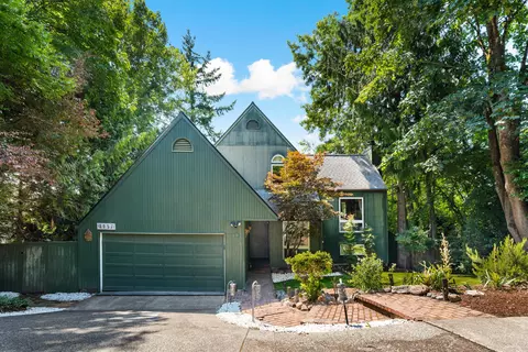 8957 SW Terwilliger Blvd, Portland, OR 97219