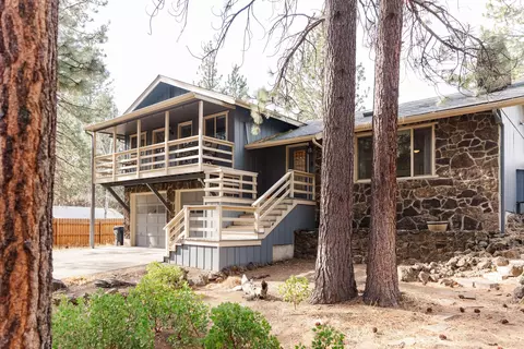60105 Opal Ln, Bend, OR 97702