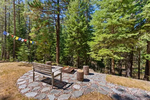 Exterior - 16330 Skyline Dr, Bend, OR 97703 photo 8 of 16