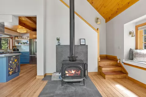 Entry Way - 16330 Skyline Dr, Bend, OR 97703 photo 3 of 3