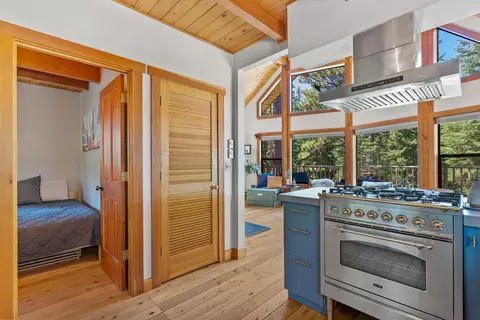 Entry Way - 16330 Skyline Dr, Bend, OR 97703 photo 1 of 3