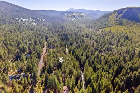 View/Area - 16330 Skyline Dr, Bend, OR 97703 photo 1 of 4