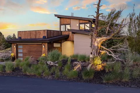 22993 Ghost Tree Ln, Bend, OR 97701