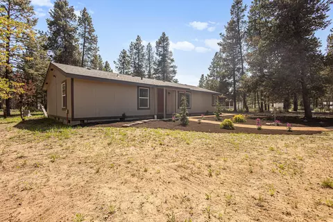 16093 Blackfeather Ln, La Pine, OR 97739