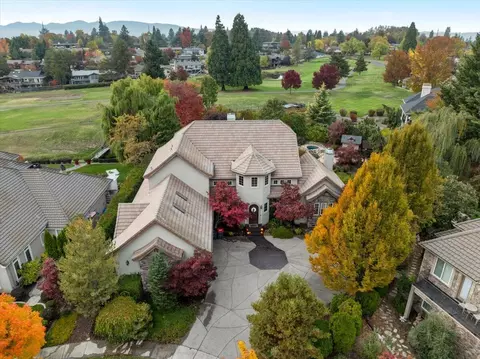 288 Island Pointe Dr, Medford, OR 97504