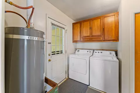 220 S 3rd St, Central Point, OR 97502 photo 17