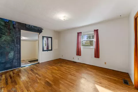 220 S 3rd St, Central Point, OR 97502 photo 21