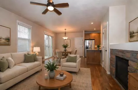 Living - 20848 Gateway Dr, Bend, OR 97702 photo 1 of 2
