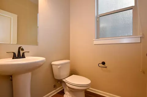 Bath - 20848 Gateway Dr, Bend, OR 97702 photo 1 of 1