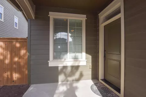 Exterior - 20848 Gateway Dr, Bend, OR 97702 photo 2 of 4