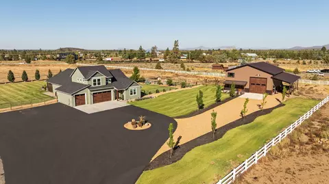 67276 Gist Rd, Bend, OR 97703