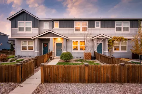 1227 NW Upas Ave, Redmond, OR 97756